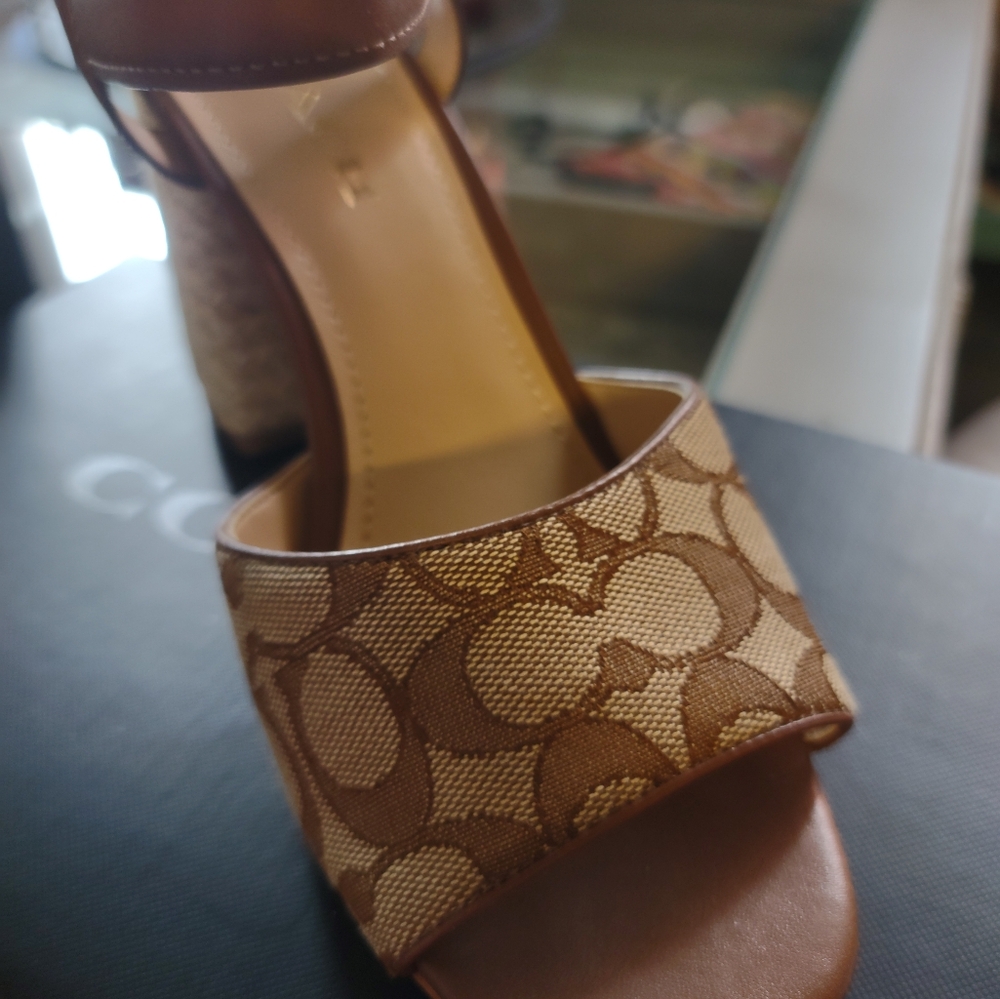Coach Sandals - Picture 2 of 4